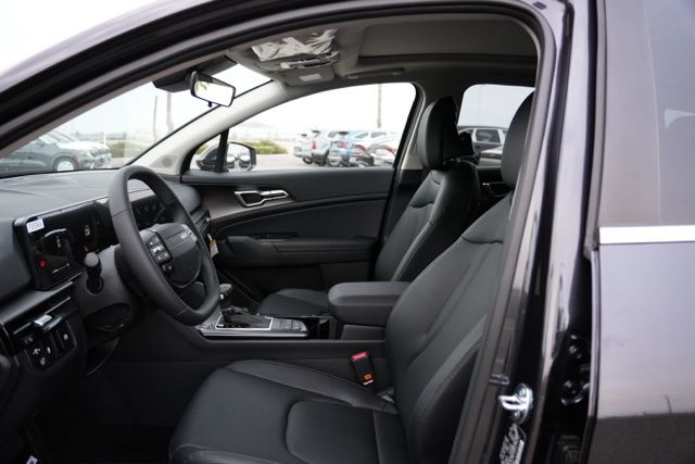 2026 Kia Sportage EX - Photo 12