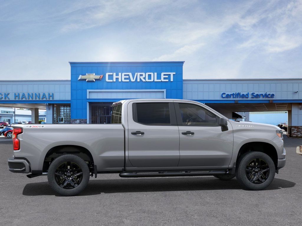 2025 Chevrolet Silverado 1500 Custom