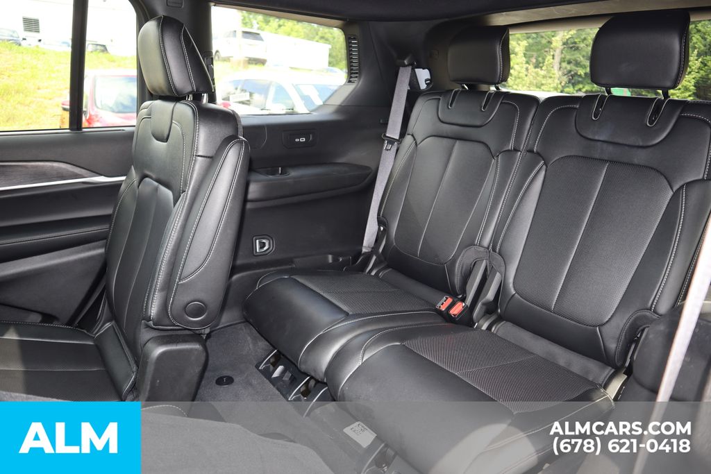 2024 Jeep Grand Cherokee Limited photo 16