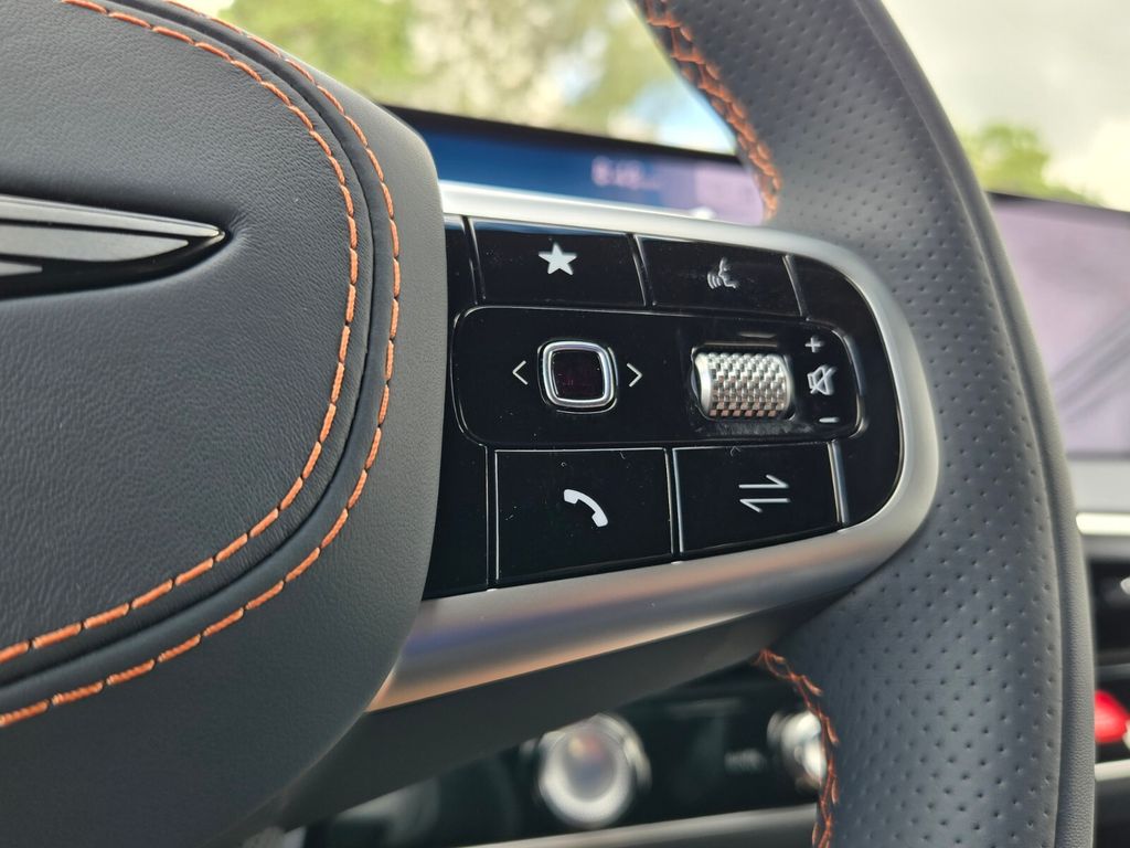 2026 Genesis Gv70 - $58,627