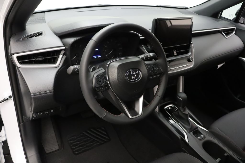 Thumbnail: 2025 Toyota Corolla Cross - 15