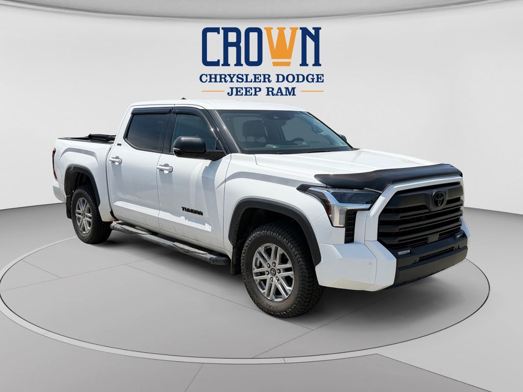 2023 Toyota Tundra SR5 CrewMax Cab 4WD