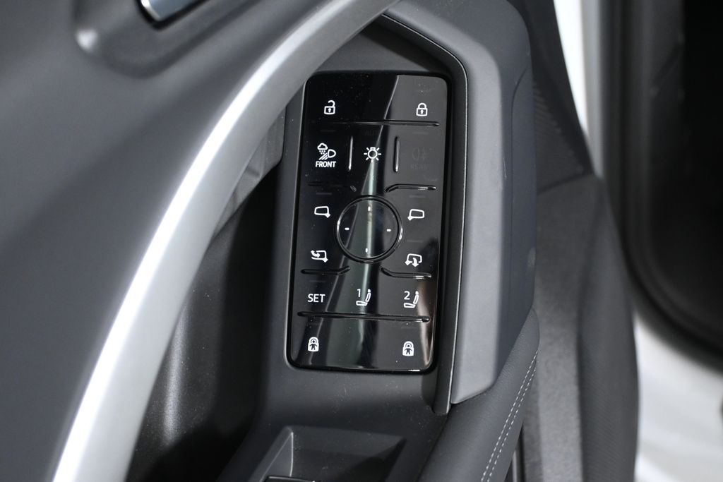 Thumbnail: 2025 Audi Q5 - 18