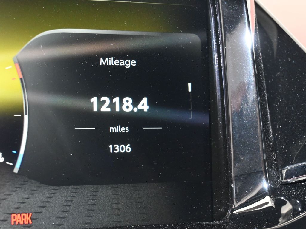 Used 2025 Lunar White Aston Martin Base image 42