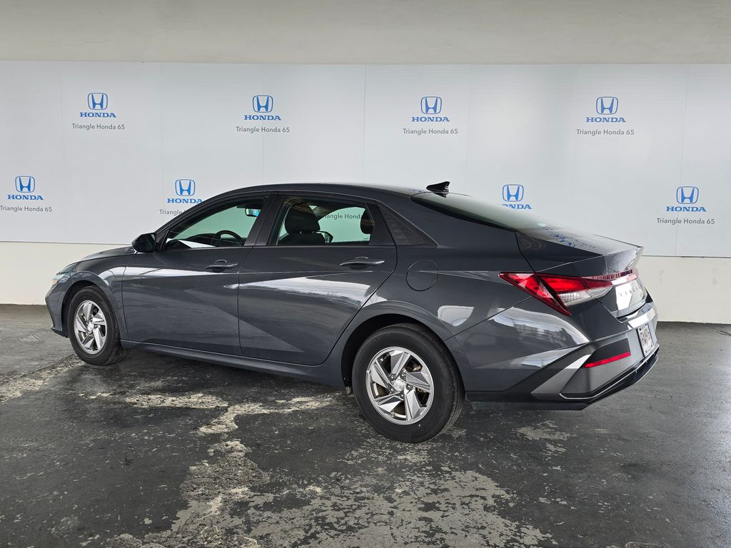 Thumbnail: 2025 Hyundai Elantra - 4