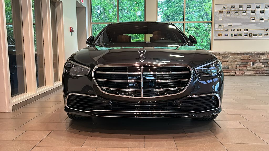 2025 Mercedes-Benz S-Class S 580 2