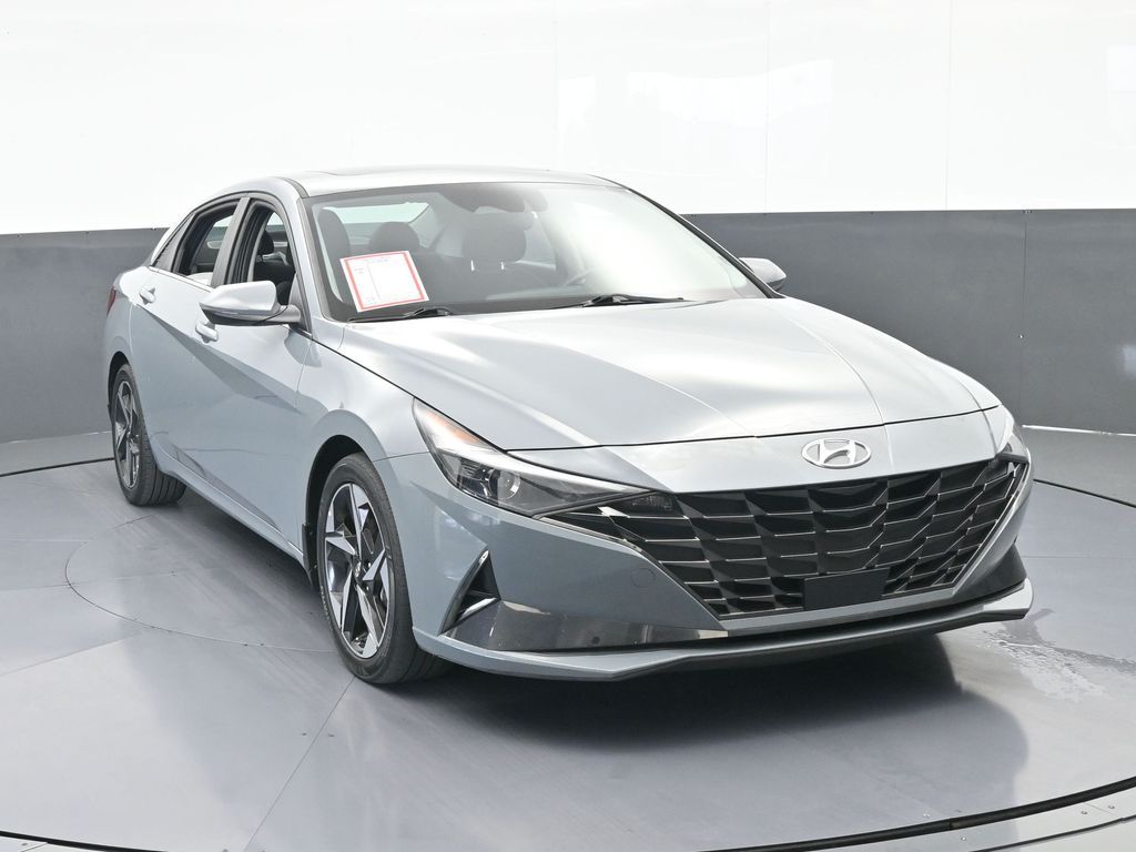 Used 2022 Electric Shadow Hyundai SEL image 9