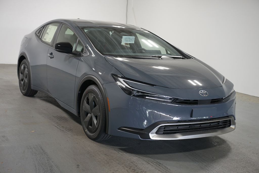 Thumbnail: 2026 Toyota Prius - 3
