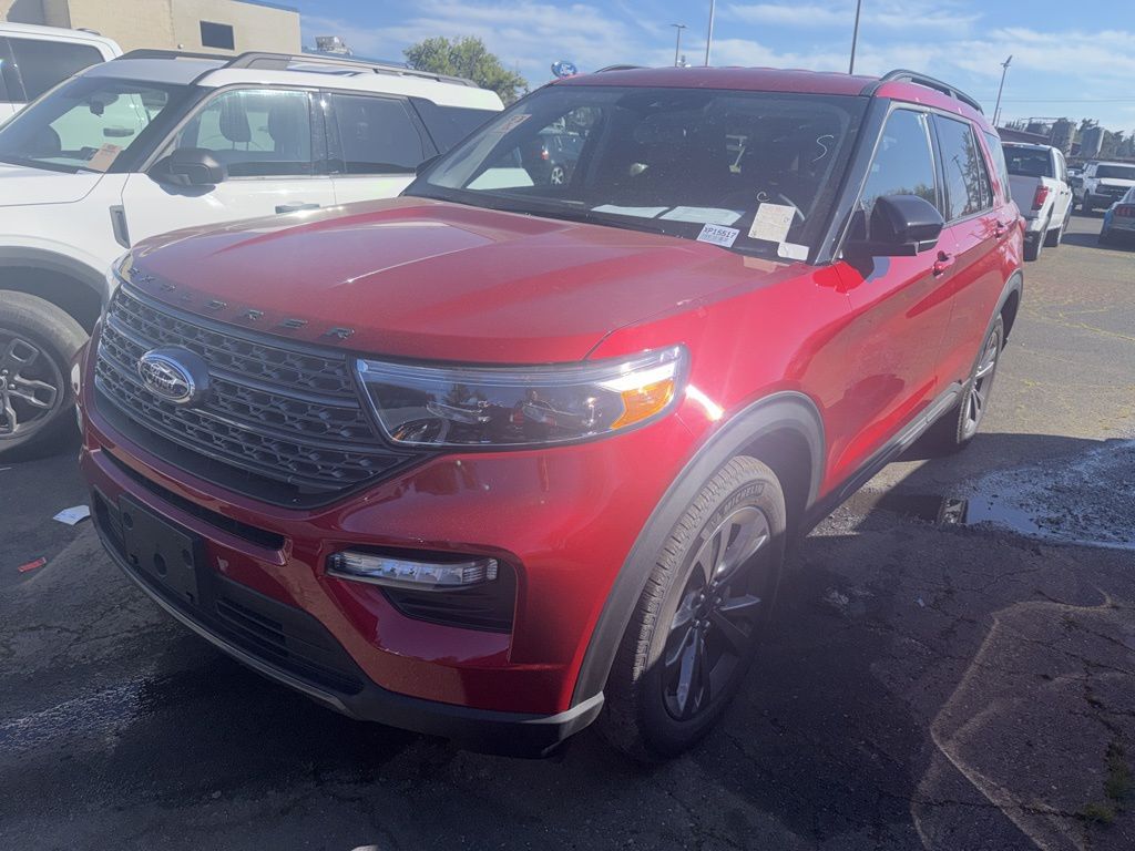 Rapid Red Metallic Tinted Clearcoat 2024 Ford Explorer XLT AWD SUV / Crossover All-Wheel Drive Automatic