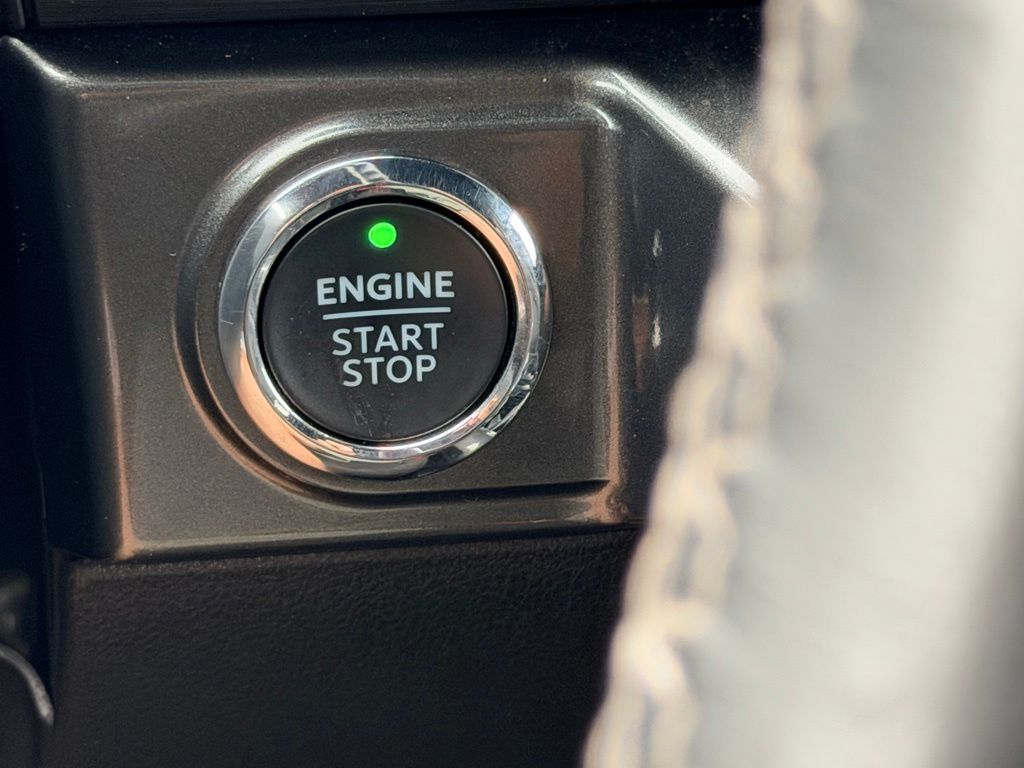 2023 Ford F-150 XLT Black Metallic - Jim Hudson Acura - Image 34