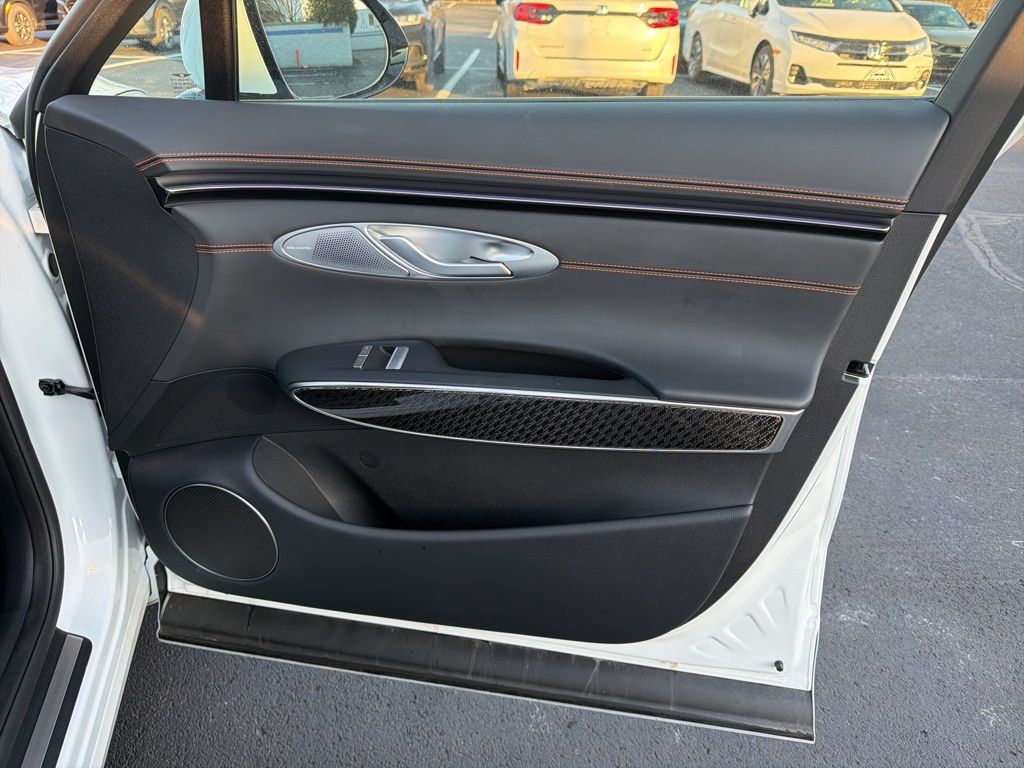 Thumbnail: 2026 Genesis GV70 - 27