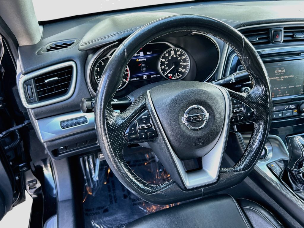 Thumbnail: 2020 Nissan Maxima - 11