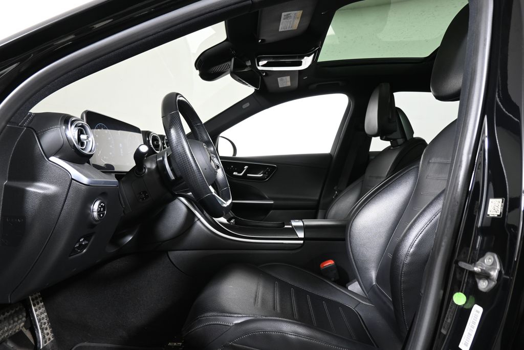 Thumbnail: 2022 Mercedes-Benz C-Class - 3