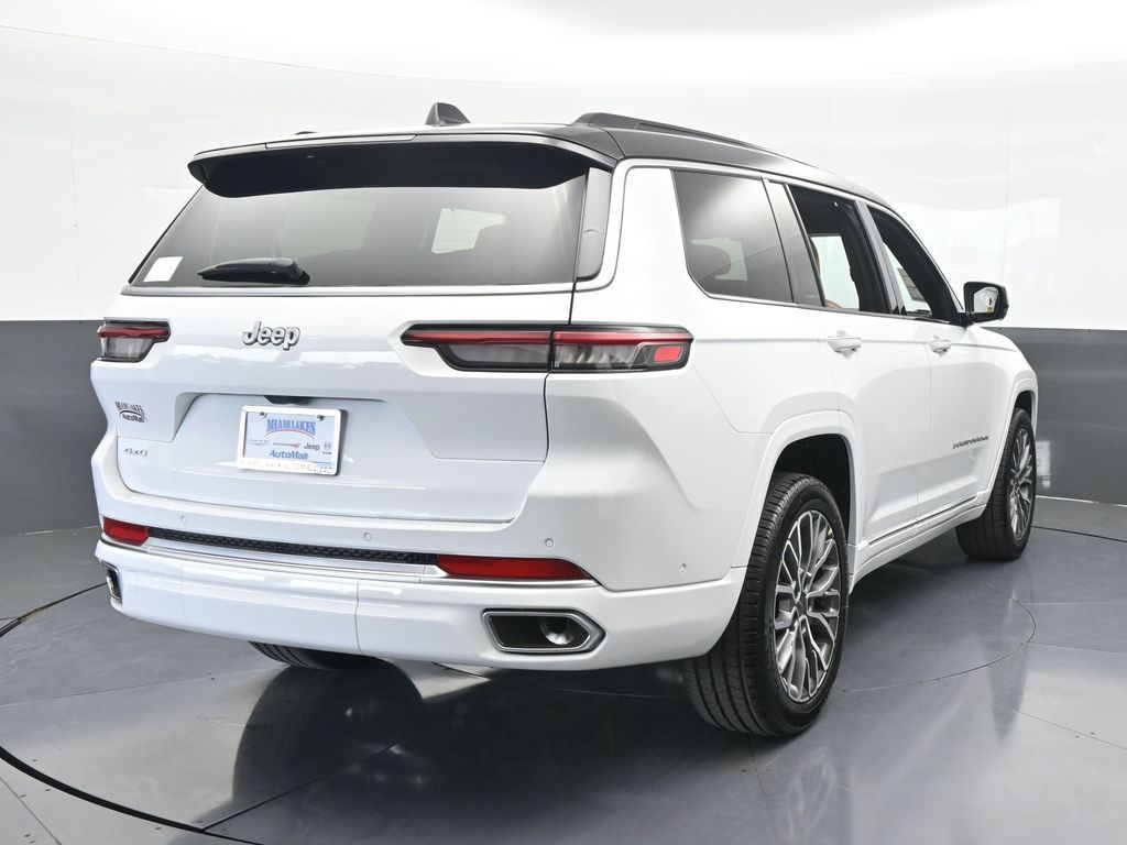 Used 2025 Bright White Clearcoat Jeep Summit image 5
