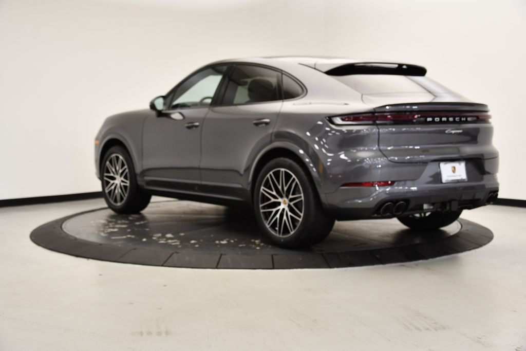 Thumbnail: 2025 Porsche  - 3