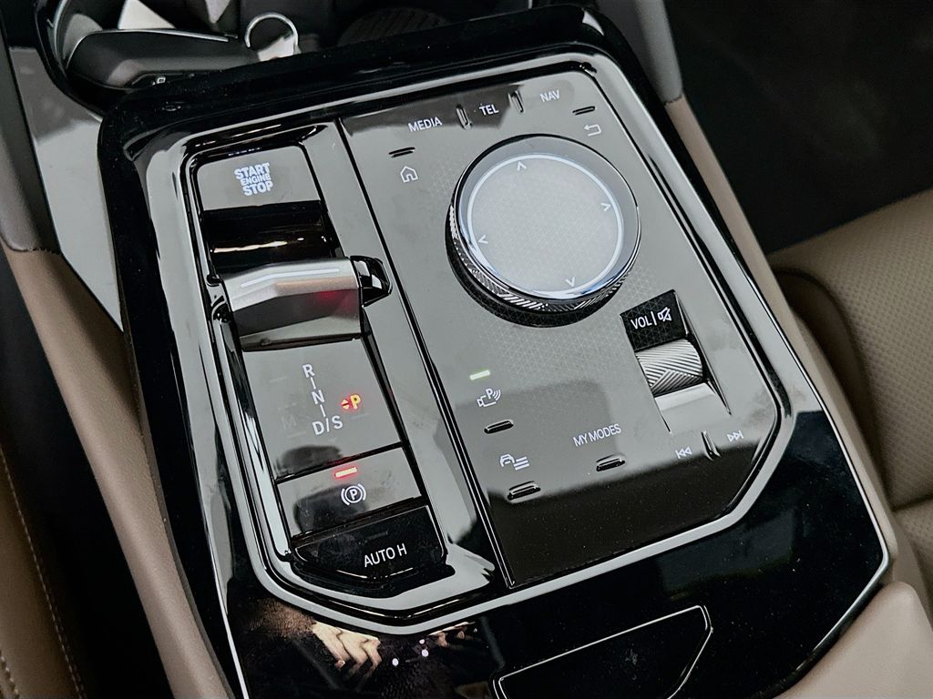2026 BMW 5 Series 530i 15