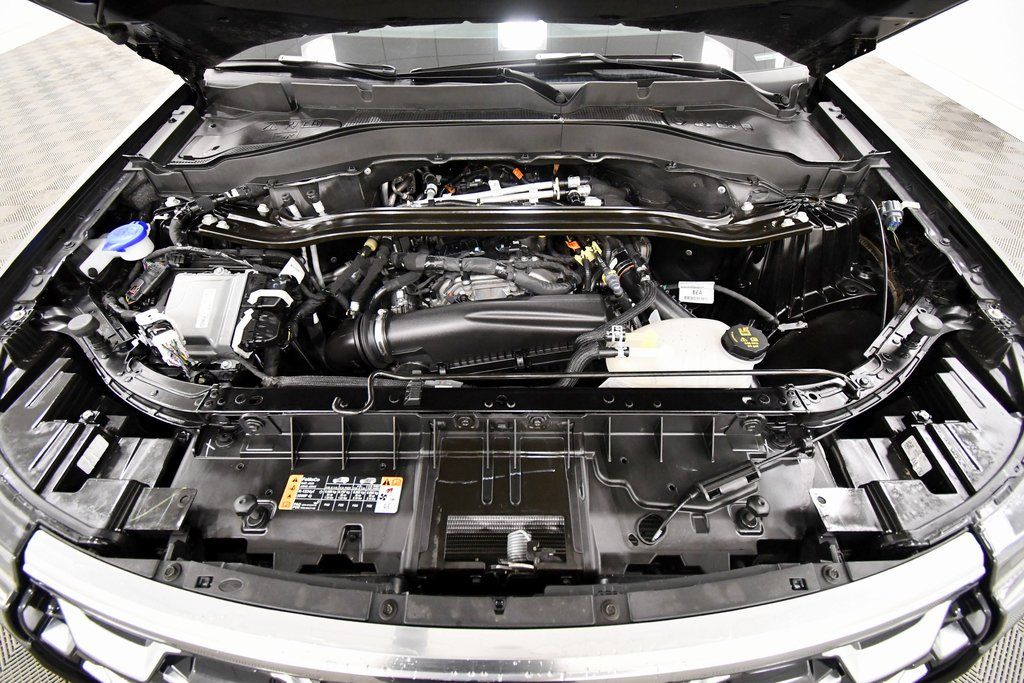 Used 2025 Ford Explorer SUV