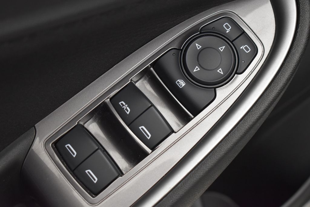 Thumbnail: 2024 Chevrolet Malibu - 11