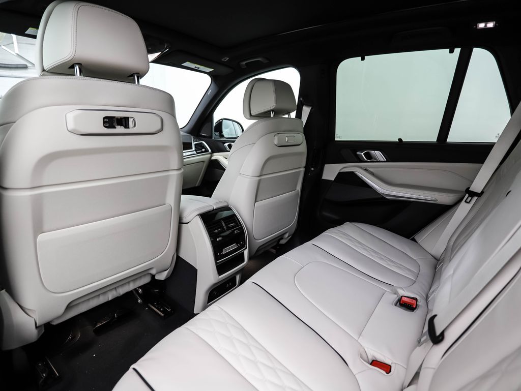 Thumbnail: 2026 BMW X5 - 22
