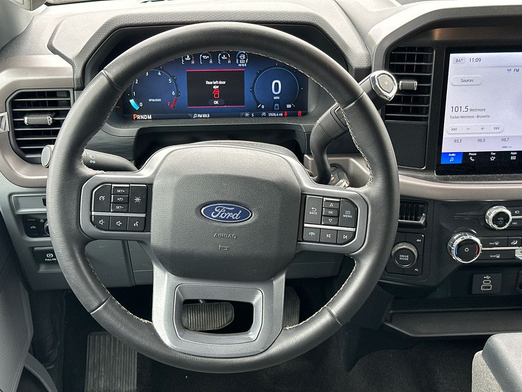 Used 2025 White Ford XLT image 23