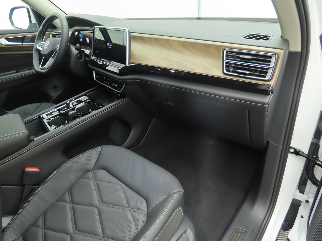 Thumbnail: 2026 Volkswagen Atlas - 17