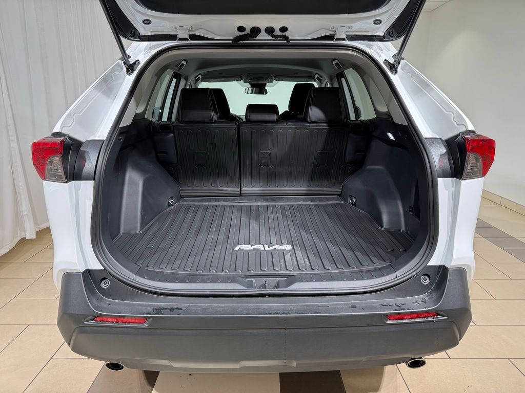 Thumbnail: 2025 Toyota RAV4 - 11