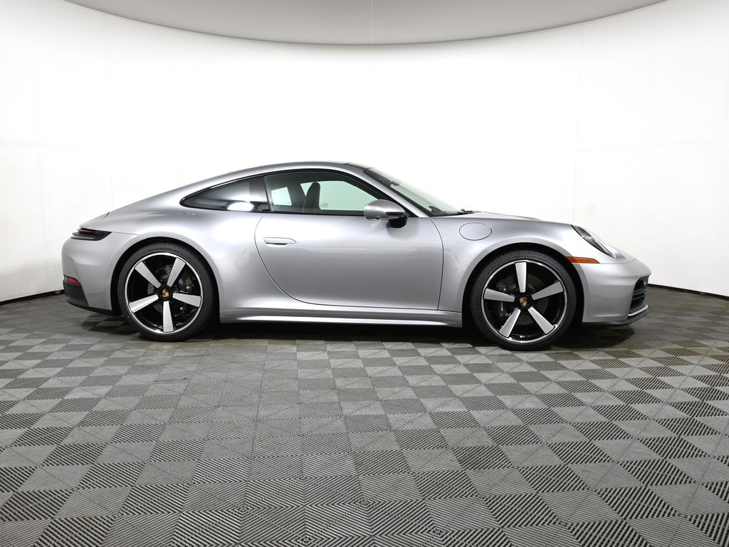 Thumbnail: 2026 Porsche 911 - 8