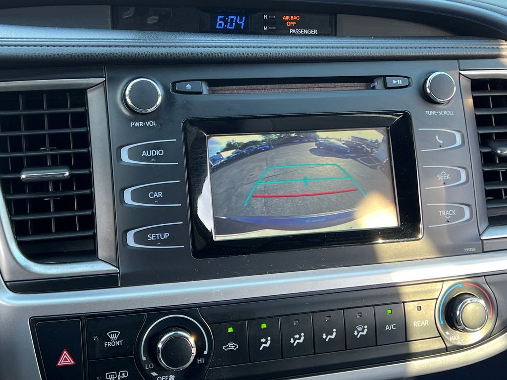 2018 Toyota Highlander LE