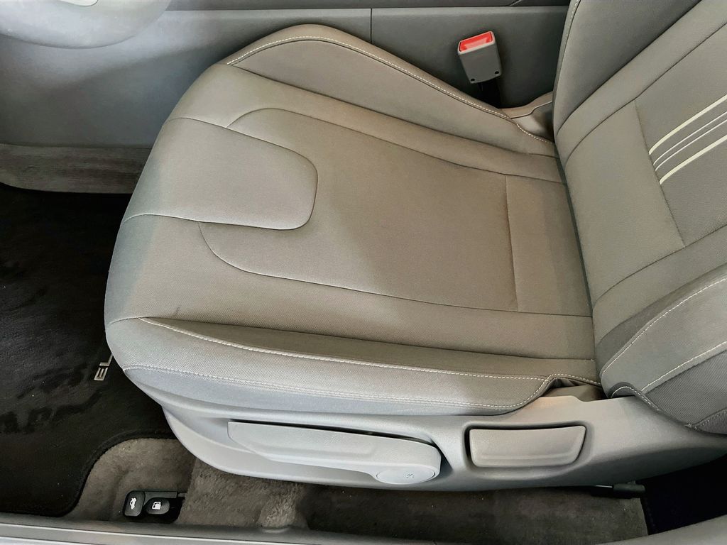 Used 2024 Blue Hyundai SEL image 19