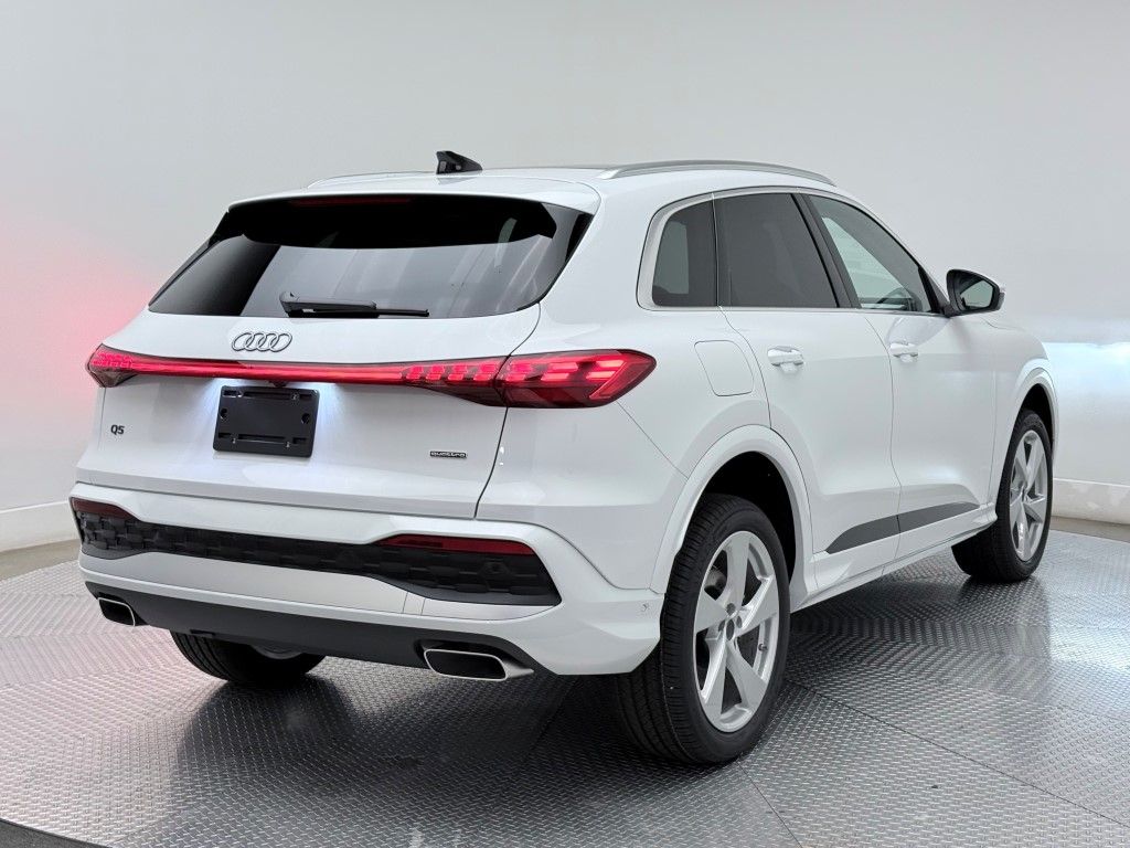 Thumbnail: 2025 Audi Q5 - 12
