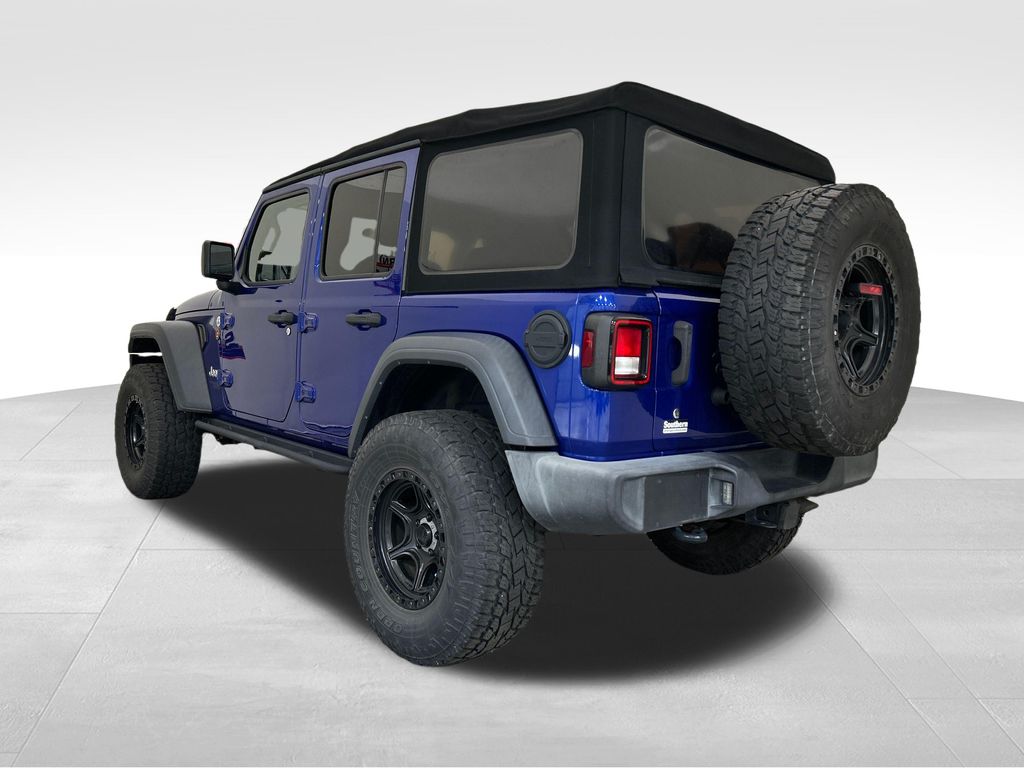 Used 2018 Blue Jeep Unlimited Sport S image 3