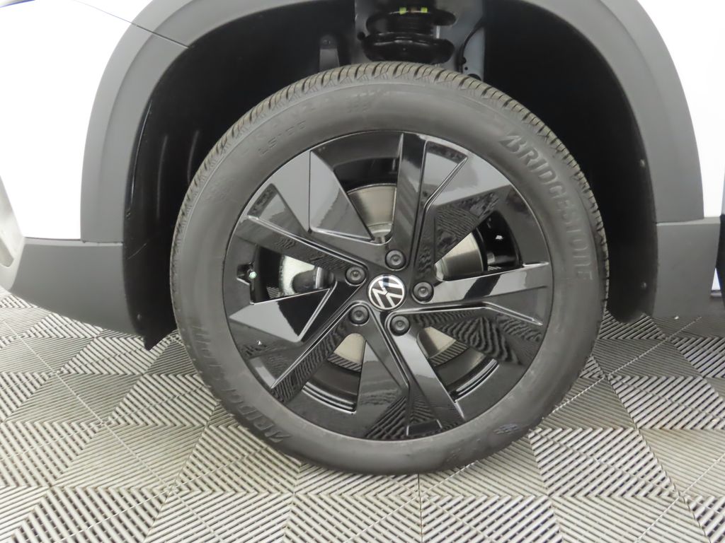 Thumbnail: 2026 Volkswagen Taos - 28