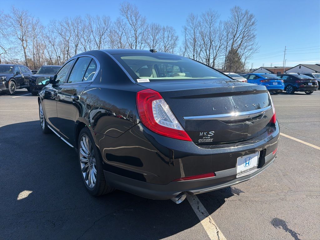 Thumbnail: 2015 Lincoln MKS - 3