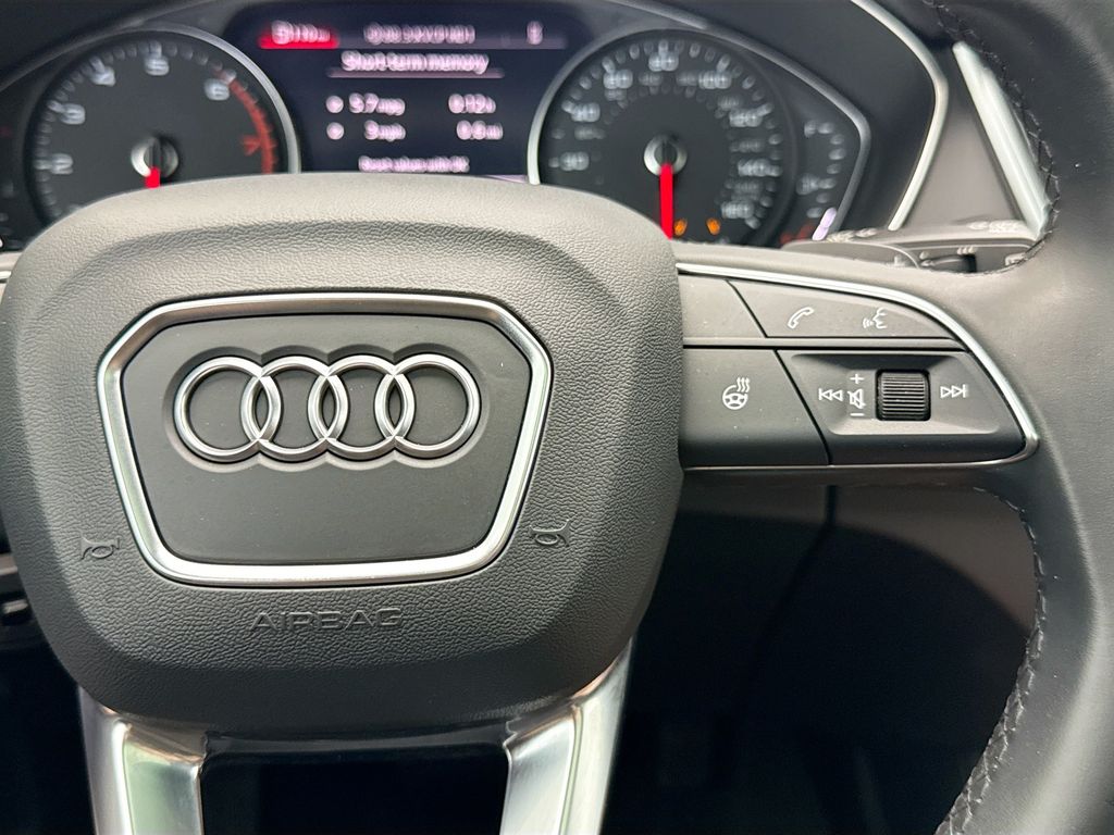 Thumbnail: 2023 Audi Q5 - 12