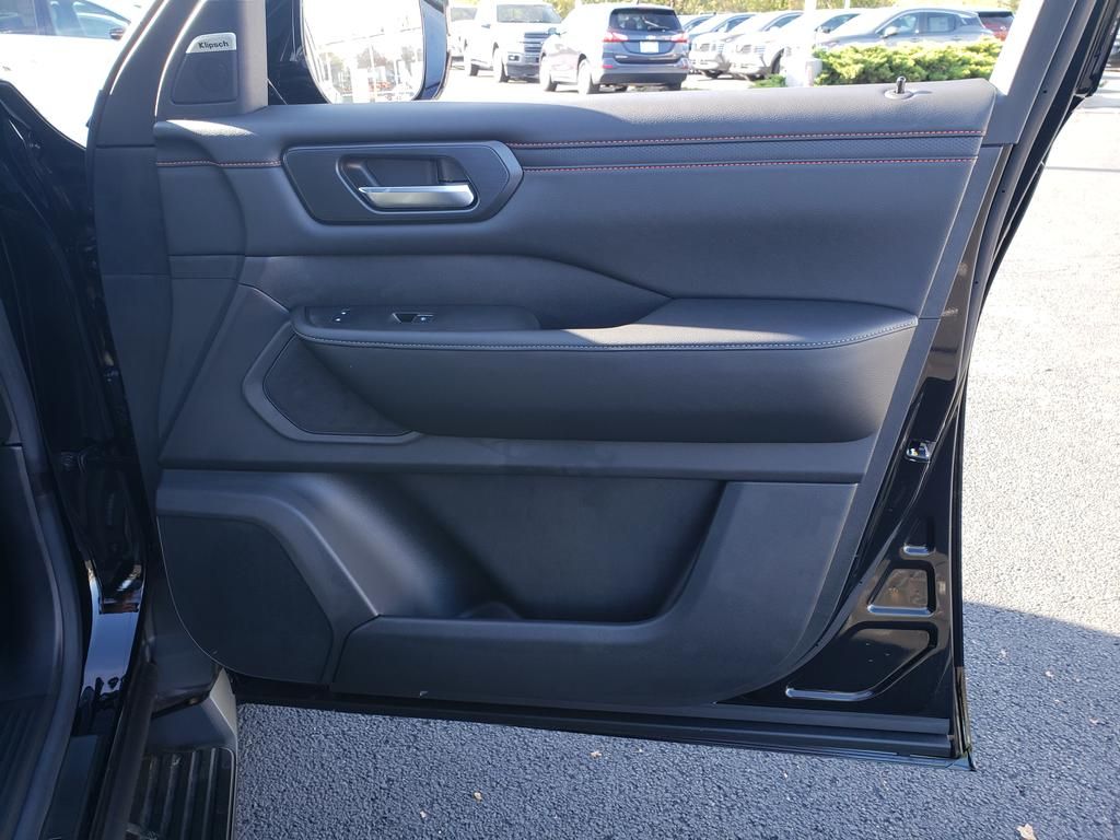 new 2026 Nissan Armada car, priced at $74,558