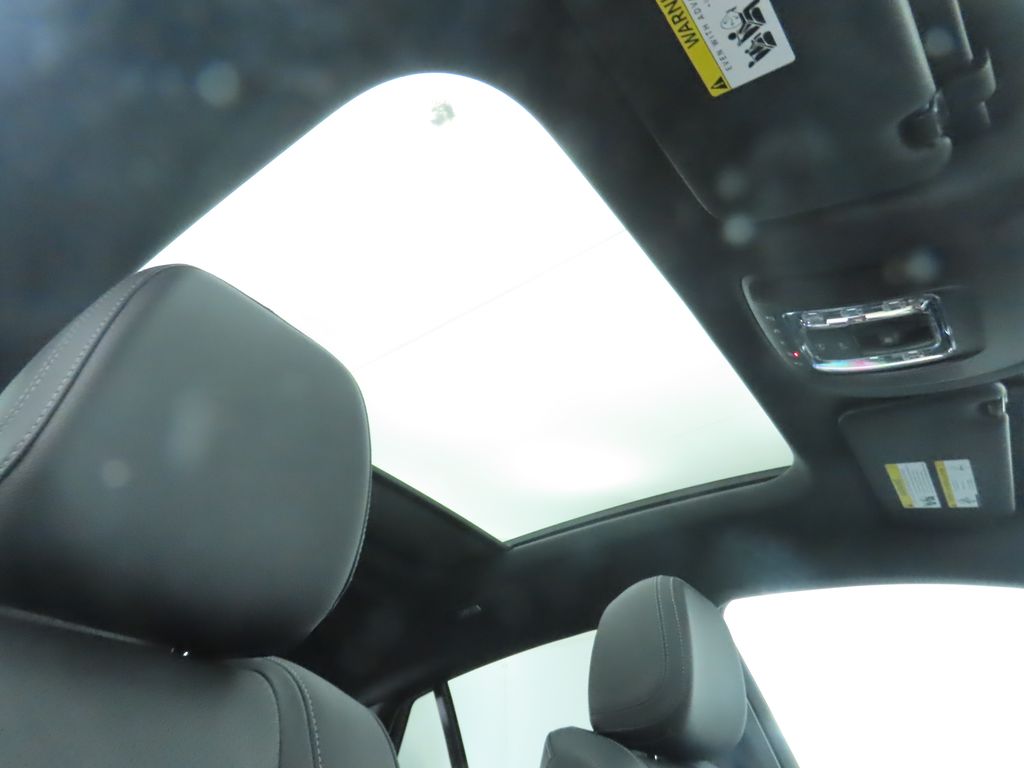 Thumbnail: 2026 Mercedes-Benz GLE - 20