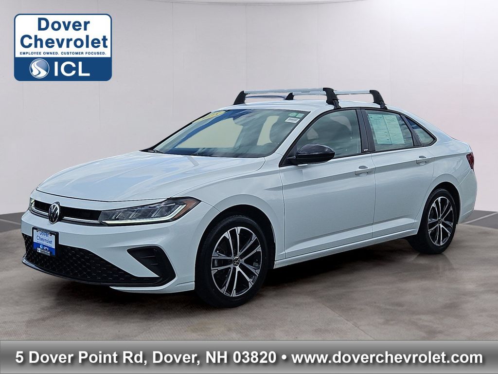 Pure White 2025 Volkswagen Jetta Sedan Front-Wheel Drive 8-Speed Automatic