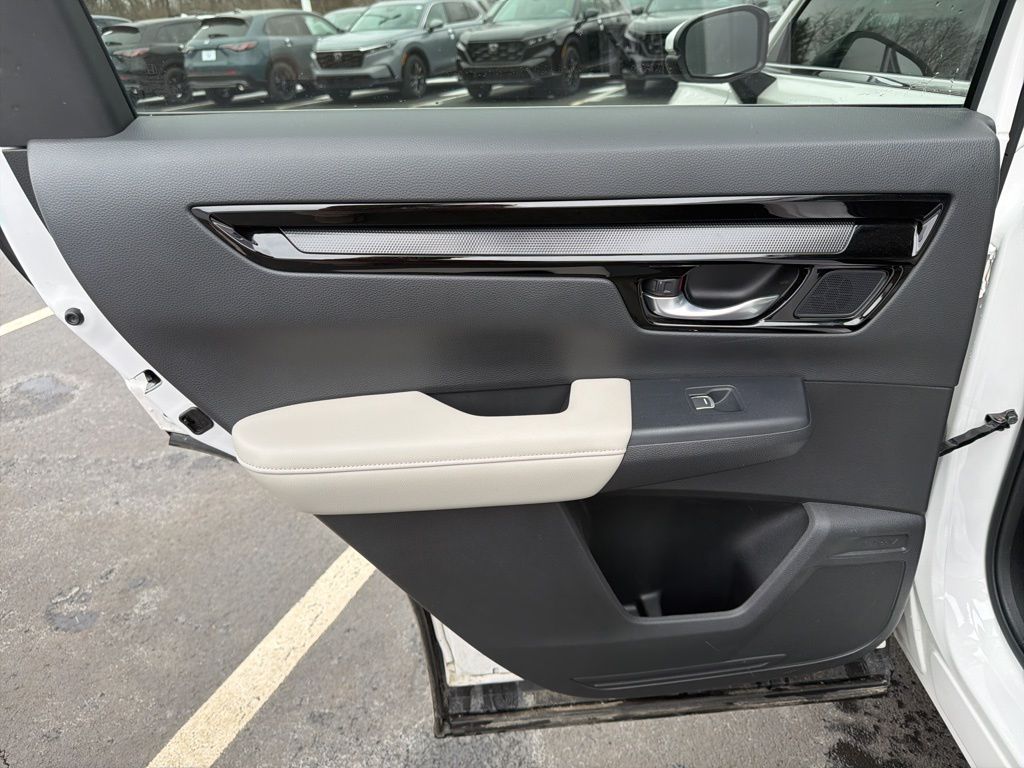 Thumbnail: 2023 Honda CR-V - 21