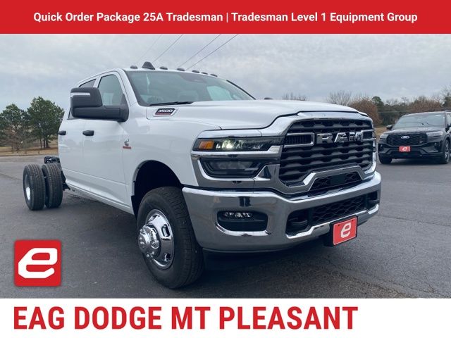 2026 RAM 3500 Chassis Tradesman Crew Cab LB DRW 4WD