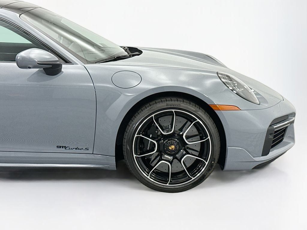 Thumbnail: 2025 Porsche 911 - 11