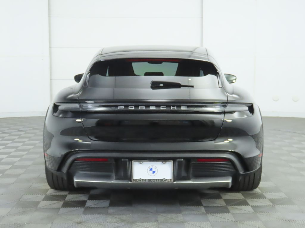 Thumbnail: 2022 Porsche Taycan - 6