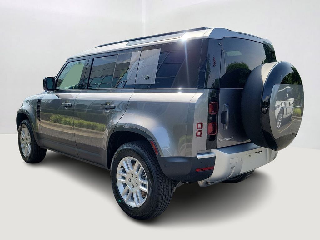 2024 Land Rover Defender 110 4