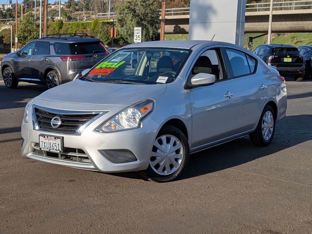 2015 Nissan Versa 1.6 SV