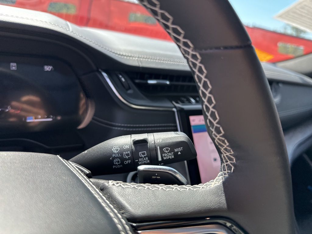 Used Car 2023 Jeep Grand Cherokee  Overland For Sale Under $40,000 In Austin, Texas