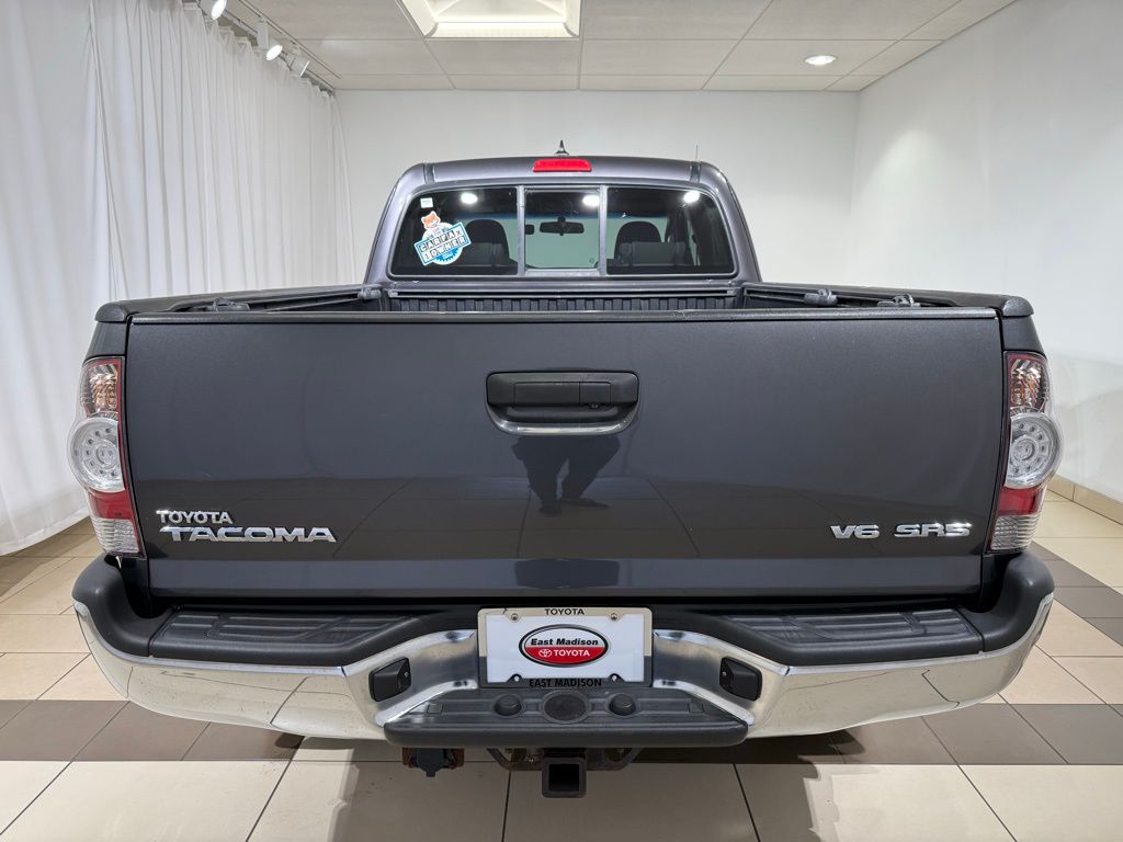 Thumbnail: 2015 Toyota Tacoma - 4