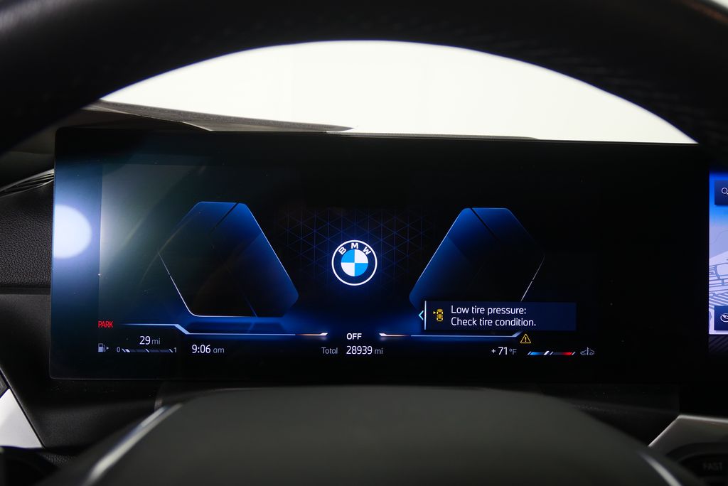 Thumbnail: 2023 BMW 3 Series - 21
