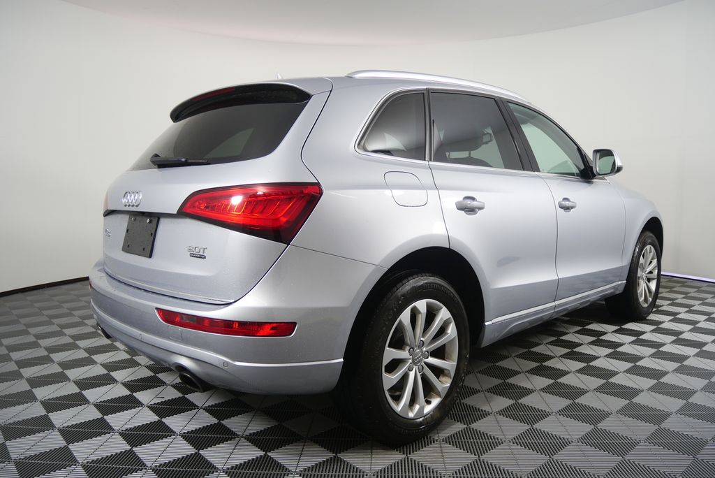 Thumbnail: 2016 Audi Q5 - 3