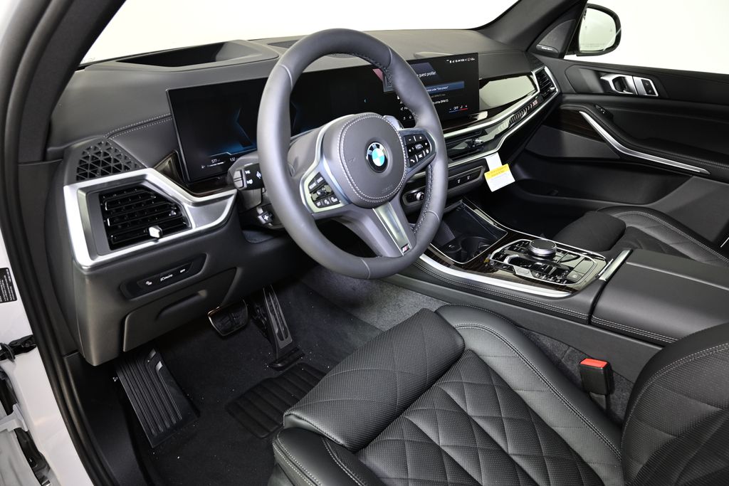 Thumbnail: 2026 BMW X5 - 15