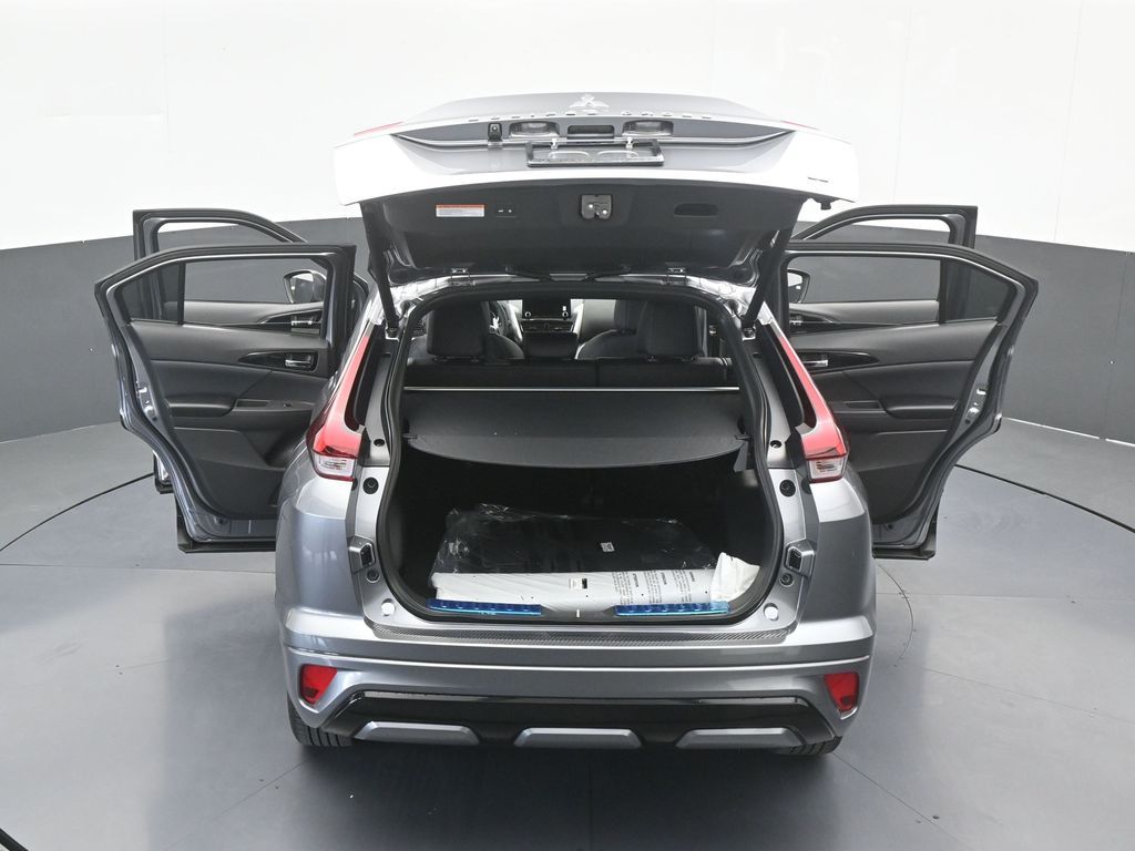 New 2026 Gray Mitsubishi SEL image 72