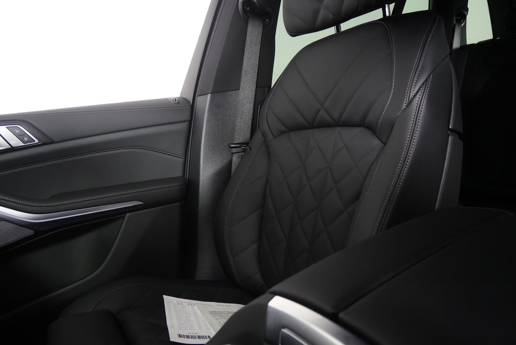 Thumbnail: 2026 BMW X5 - 22